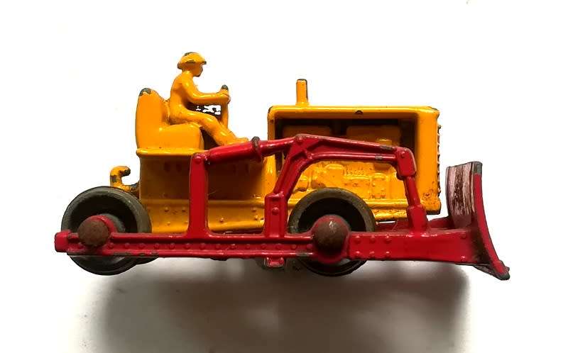 LESNEY MATCHBOX CATERPILLAR