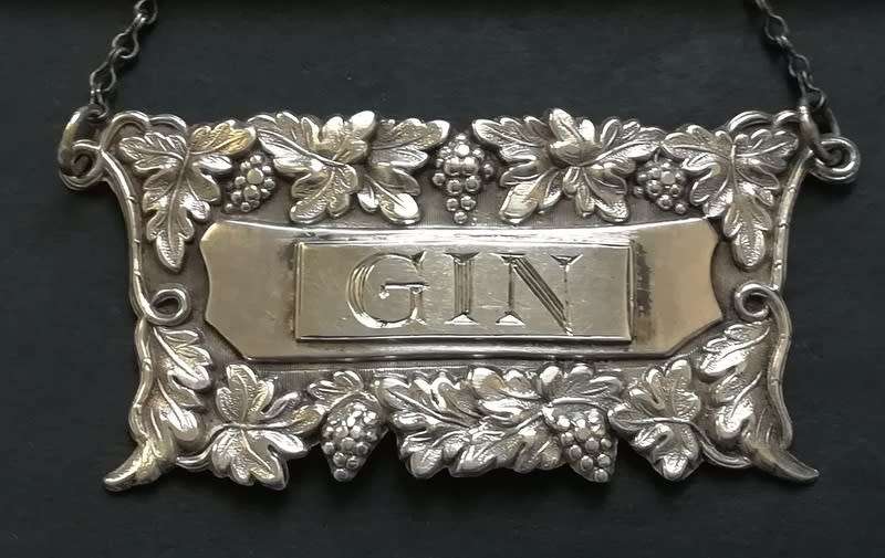 GEORGIAN SILVER BIRMINGHAM 1834 DECANTER LABLE SET - BRANDY, WHISKEY,GIN 30 X 60MM