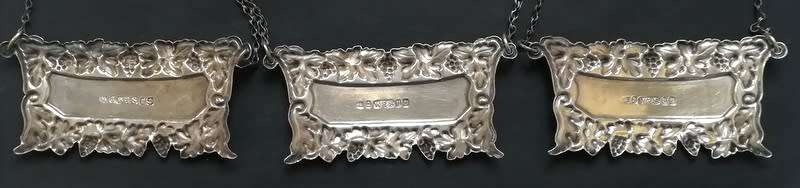 GEORGIAN SILVER BIRMINGHAM 1834 DECANTER LABLE SET - BRANDY, WHISKEY,GIN 30 X 60MM