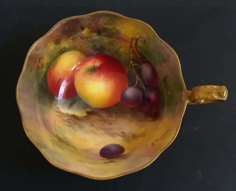 ROYAL WORCESTER TRIO SIGNED *E TOWNSEND*