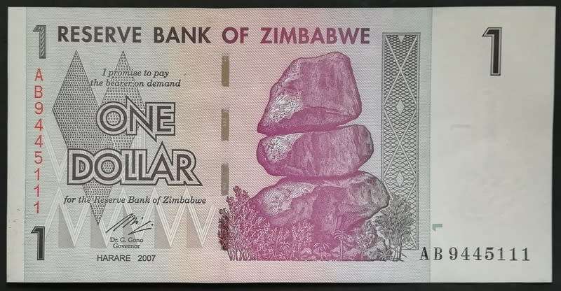 ZIMBABWE 2007 1 DOLLAR EF+