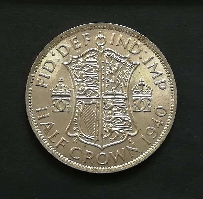 GREAT BRITAIN 1940 SILVER HALF CROWN *EXCELLENT*