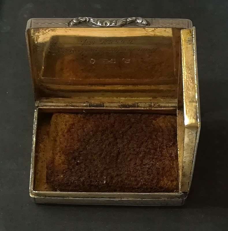 GEORGIAN SILVER BIRMINGHAM 1825 VINAIGRETTE 26X37MM 19.5G