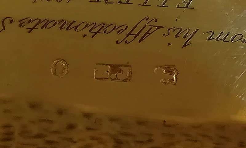 GEORGIAN SILVER BIRMINGHAM 1825 VINAIGRETTE 26X37MM 19.5G