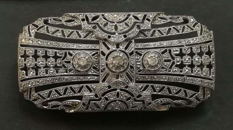 935 SILVER AND MARCASITE BROOCH 30X55MM 15.1GRAMS