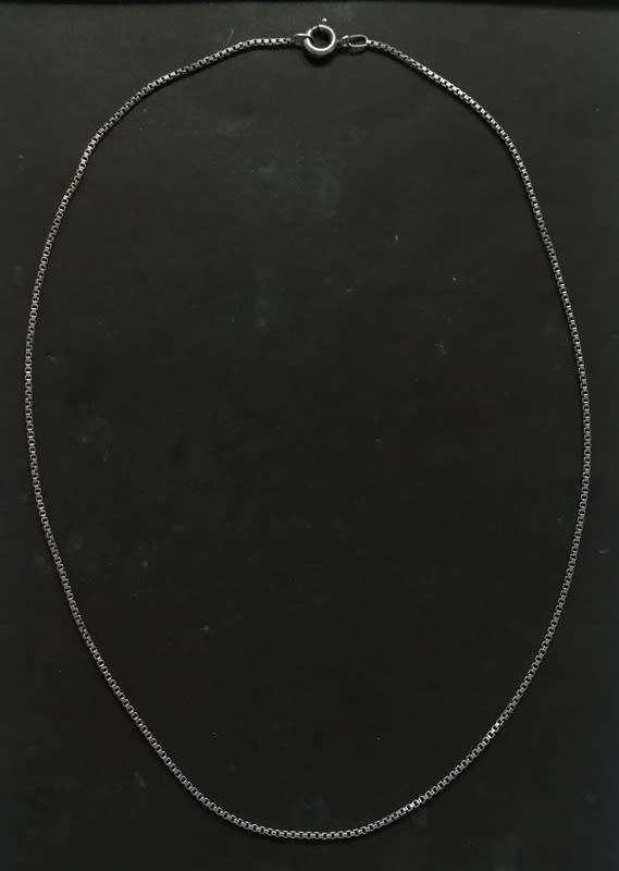STERLING SILVER CHAIN 430MM 3.6 GRAMS