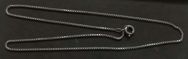 STERLING SILVER CHAIN 430MM 3.6 GRAMS
