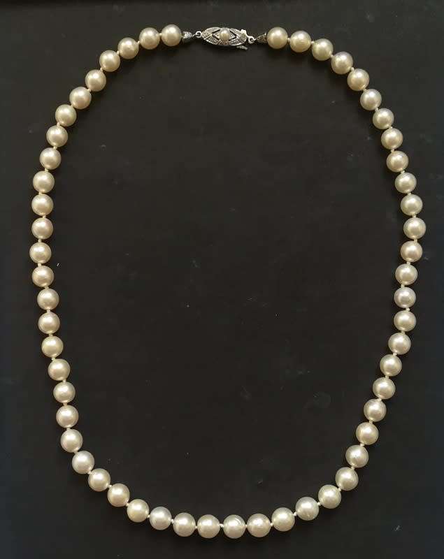 585 14K GOLD AND PEARL NECKLACE 470MM