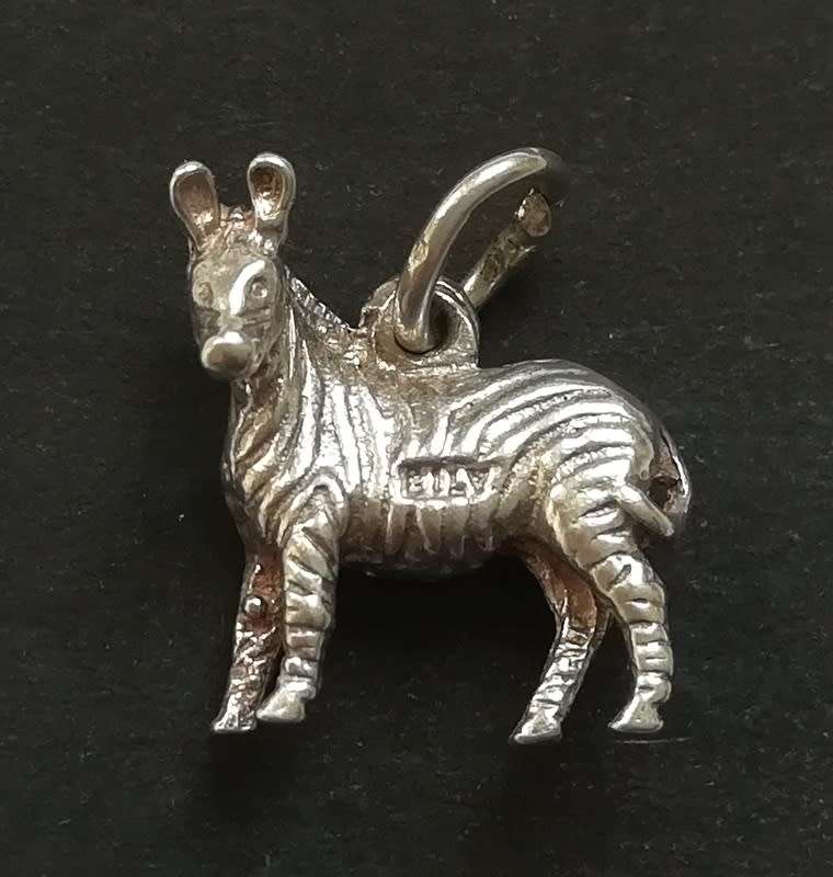 STERLING SILVER CHARM - HYENA 14X14MM 3 GRAMS
