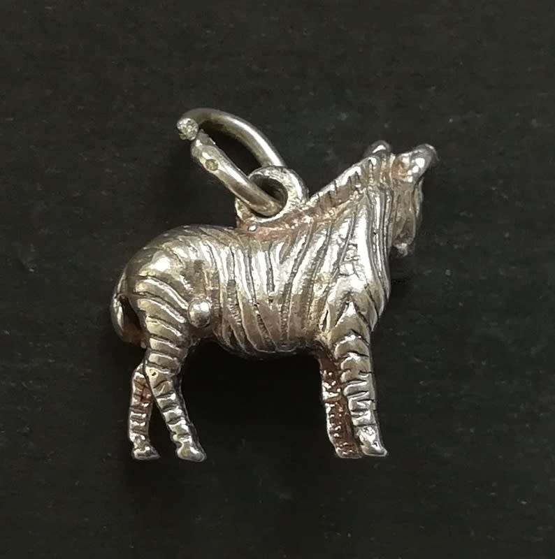 STERLING SILVER CHARM - HYENA 14X14MM 3 GRAMS
