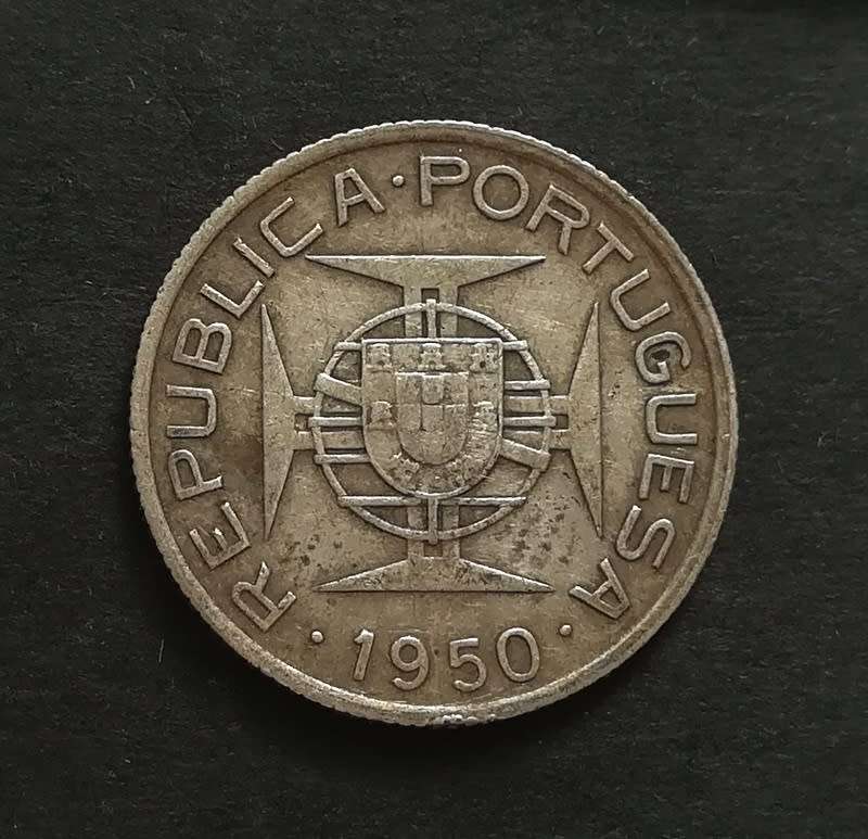 MOZAMBIQUE 1950 SILVER 2.5 ESCUDOS
