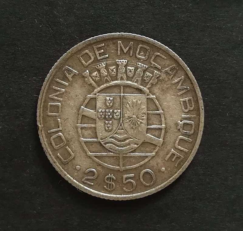 MOZAMBIQUE 1950 SILVER 2.5 ESCUDOS