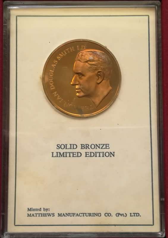 RHODESIAN HISTORY MEDALLION VOL.2 **IAN SMITH**