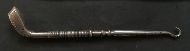 BIRMINGHAM 1912 STERLING SILVER GOLF THEME BUTTON HOOK 130MM 13.1 GRAMS