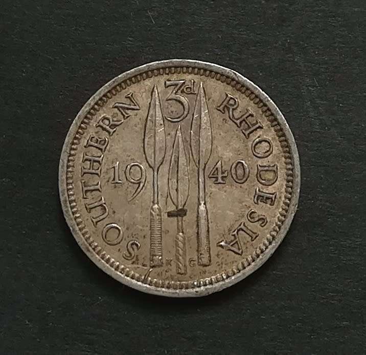 SOUTHERN RHODESIA 1940 SILVER 3 PENCE