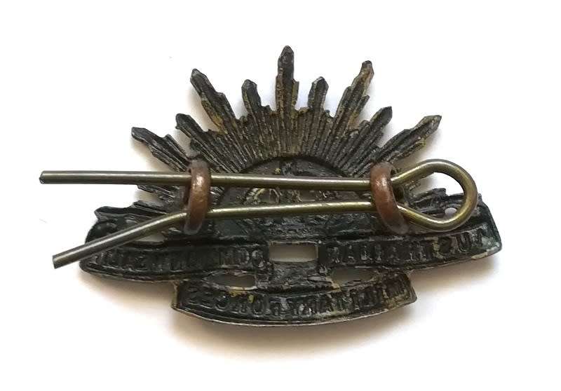 AUSTRALIA COMMONWEALTH MILITARY FORCES BADGE 25X40MM