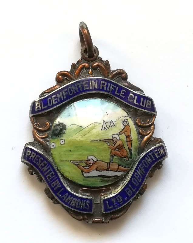 BLOEMFONTEIN RIFLE CLUB PENDANT ENAMEL 32X40MM