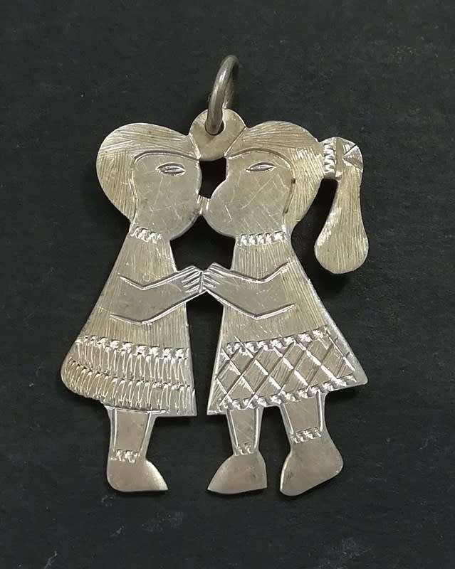 STERLING SILVER PENDANT 2.7 GRAMS 20X30MM