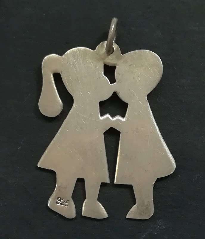 STERLING SILVER PENDANT 2.7 GRAMS 20X30MM