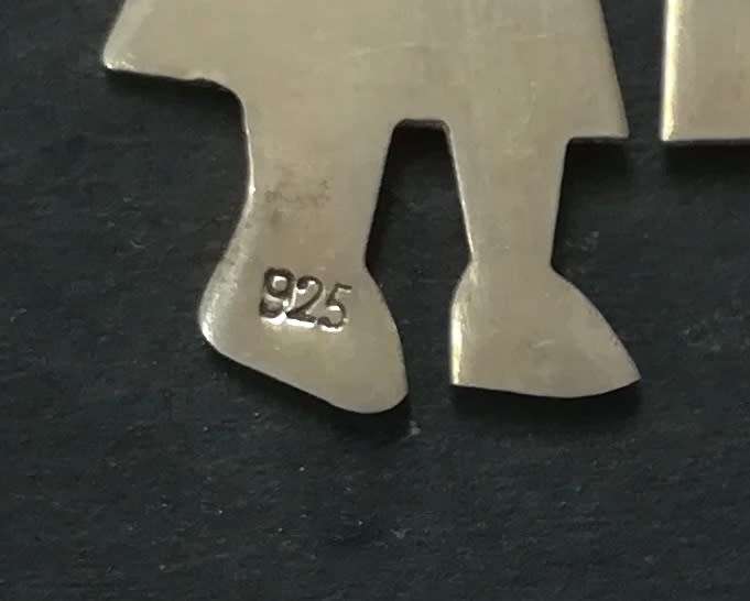 STERLING SILVER PENDANT 2.7 GRAMS 20X30MM