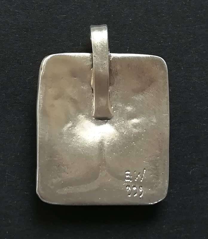 STERLING SILVER + GREEN STONE PENDANT 20X25MM