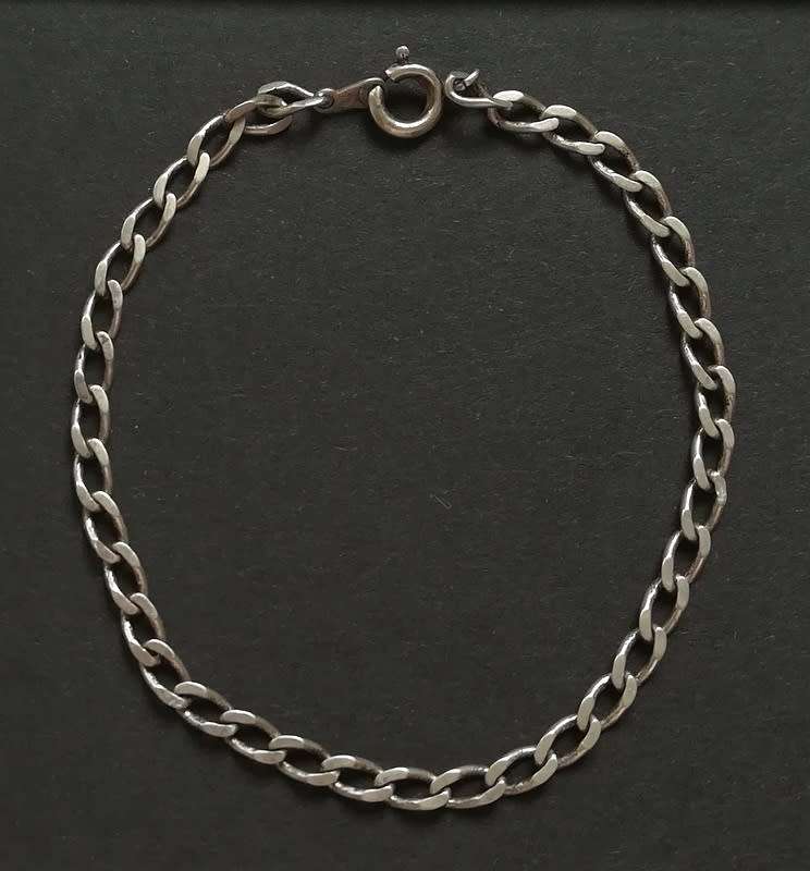 STERLING SILVER CHAIN/CHARM BRACELET 3.4G 185 X 3 MM