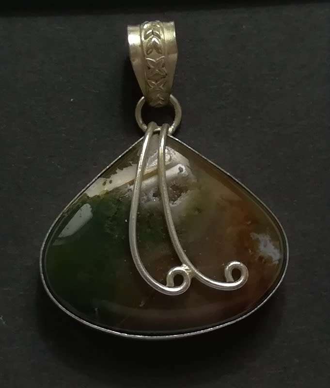 STERLING SILVER AND AGATE PENDANT STONE 34X38MM