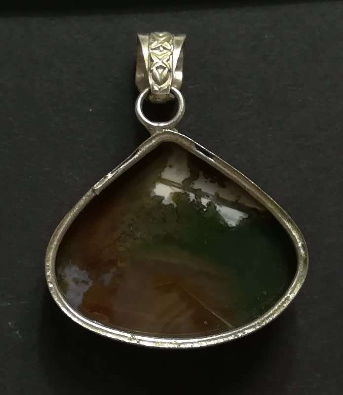 STERLING SILVER AND AGATE PENDANT STONE 34X38MM