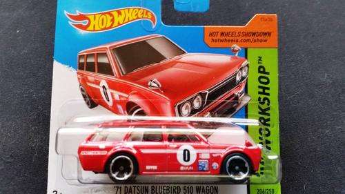 Hot Wheels Mainlines - 71 Datsun Bluebird Wagon