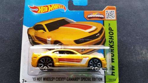 Hot Wheels Mainlines - 13 Chevy Camaro Special Edition