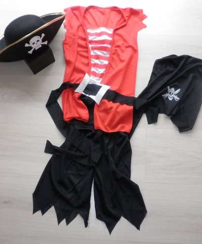Pirate Costume-Black and Grey (5-8 years), a Halloween must have!