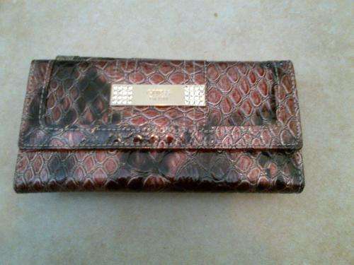 CHRISTMAS SPECIAL- "GUESS WALLET- MULBERRY"