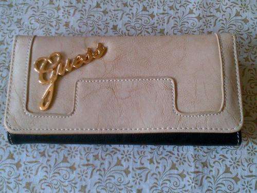 GR8 SPECIAL- "GUESS WALLET- BEIGE/BLK"