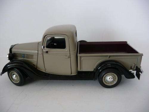 1937 Ford Pickup by Motormax Scale 1:24 - In Original Box