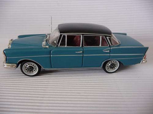 Mercedes Benz 220 SE Saloon Blue/Black Roof No 0726 of a Limited Edition of 1488 - Vitesse Classic