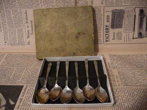 Set of 6 Apostal Sheffield England Spoons