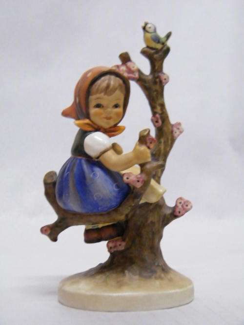 TOP ITEM Hummel figurine - Goebel W. Germany "The Tree girl" - @@@ Crazy R1 Start