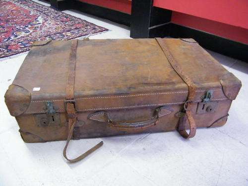 Large vintage suitcase - 72.5cm x 40.5cm