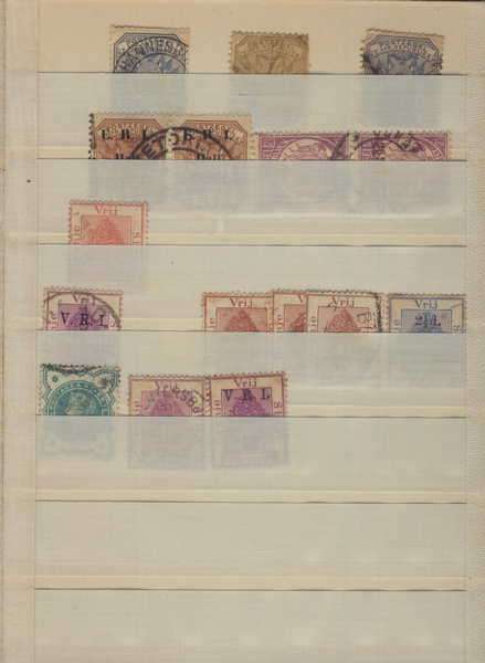 Album with more than 200 South African stamps - a lot of them pre-union - Only 6 of 12 pages scanned