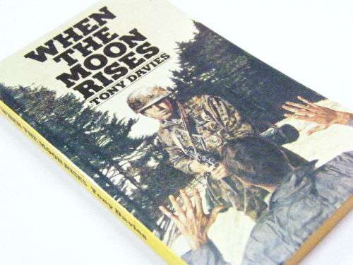 When the moon rises by Tony Davies