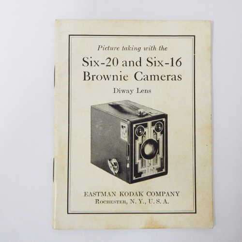 Picture taking with the six-20 and six-16 Brownie Cameras with Diway lens instruction manual