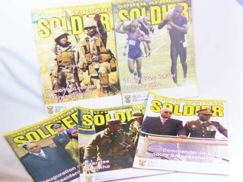 Lot of 5 South African Soldier magazines - Volume 16 no. 4,5 10 and 11