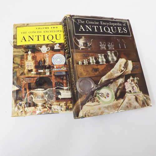 Lot of 2 The Concise encyclopedia of antiques - Volume 1 and 2