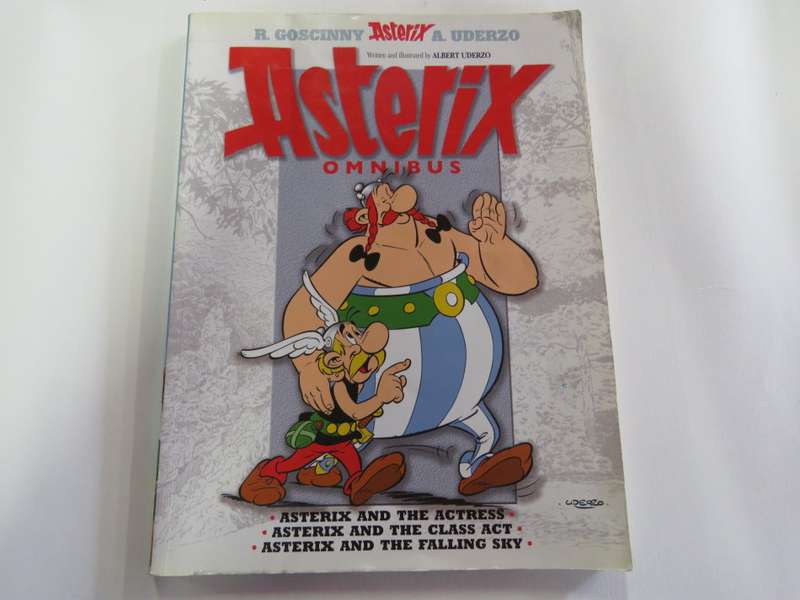 Asterix Omnibus - By Albert Uderzo