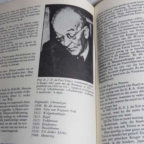 400 Leiers in Suid Afrika oor vier eeue deur dr. E.A. Venter 1980 - Leather bound signed copy 46/200