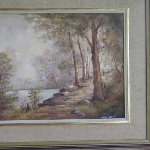 June Tuckett oil on board painting - Size with frame 44 x 49 cm - Size without frame 24 x 29 cm
