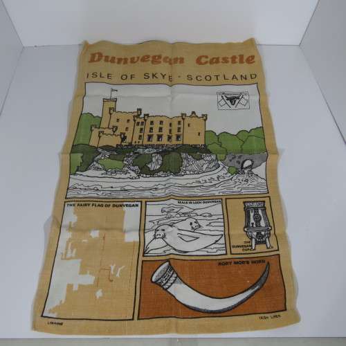 Lot of 5 vintage souvenir printed cloths - Size 70 x 49 - All about same size