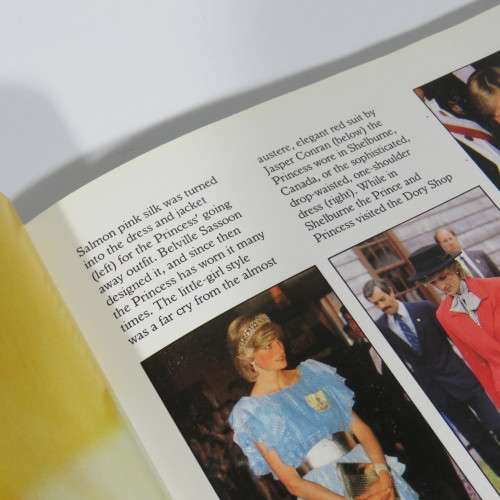 DIANA Princess of Whales - The Book of fashion