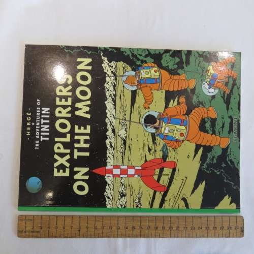 The Adventures of Tin Tin - Explorers on the moon - Herge