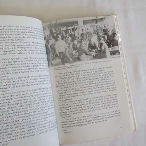 Captives Courageous South African POW`s WW2 - By Maxwell Leigh - South Africans at War Volume 9